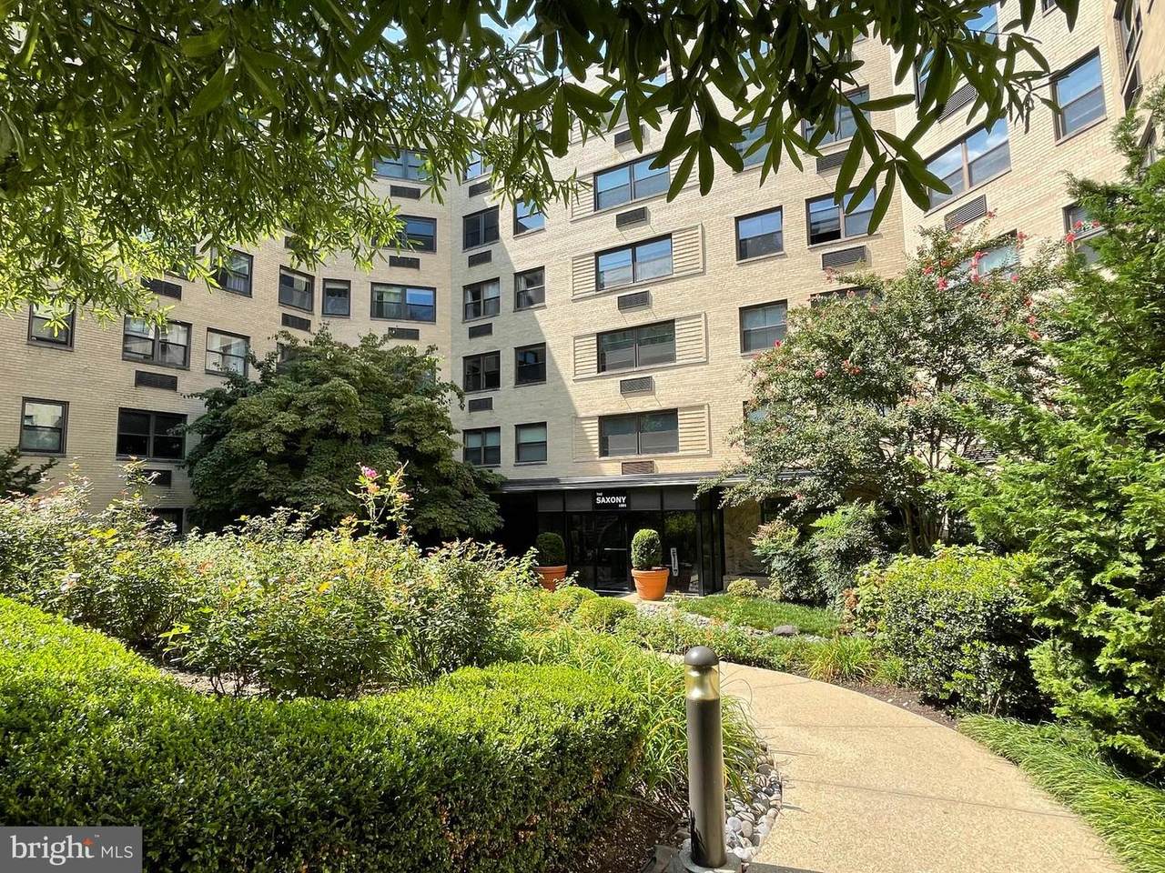 1801 Clydesdale Place - Photo 1
