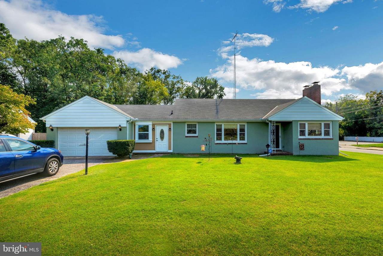 1501 Main Street - Photo 1