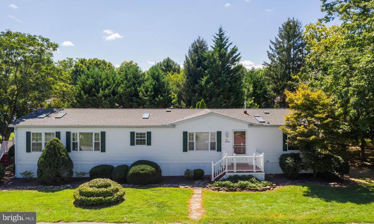 36192 King Street - Photo 1