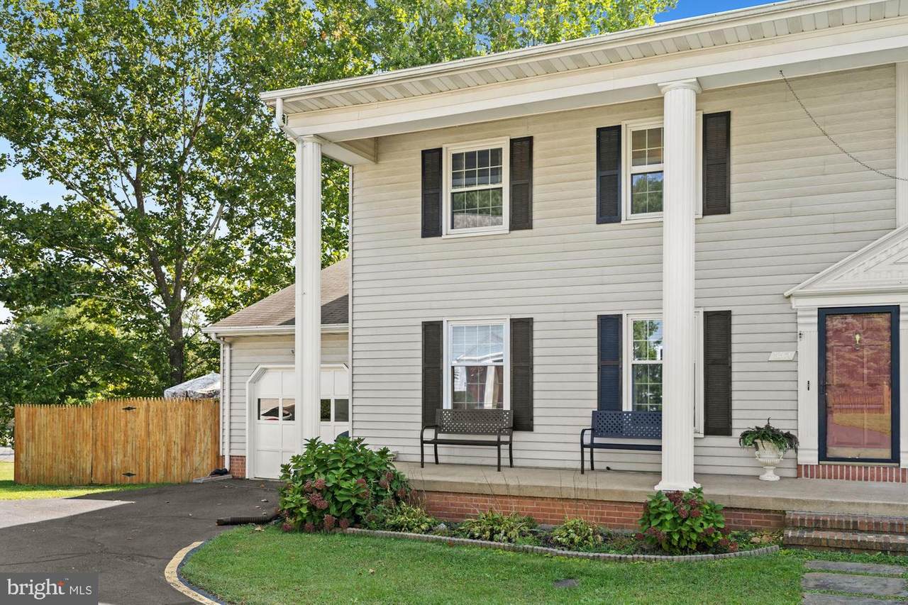 532 Tiffany Court - Photo 1