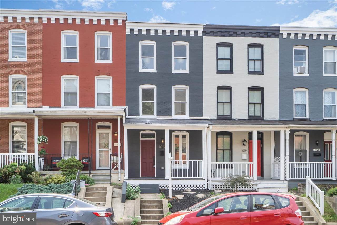 1017 37TH Street - Photo 1