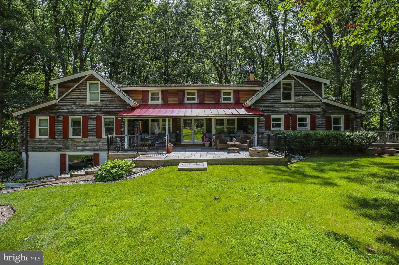 1536 Windstone Drive - Photo 1