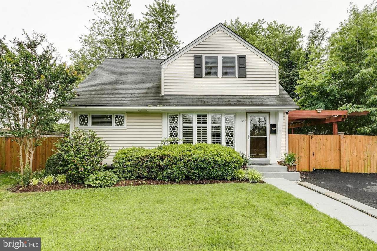 2203 Belle View Boulevard - Photo 1