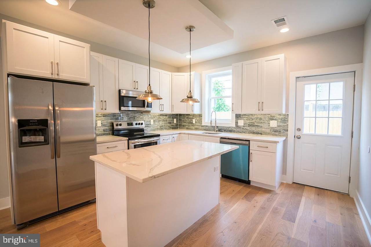 2231 William Street - Photo 1