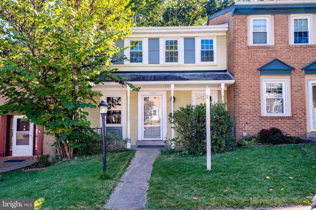 1421 Deerfield Lane - Photo 1