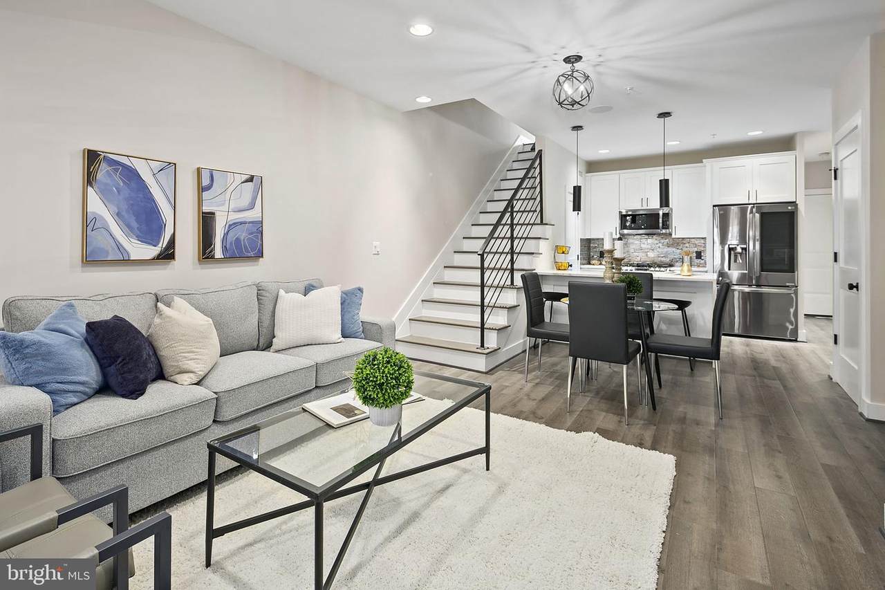 1417 Staples Street - Photo 1
