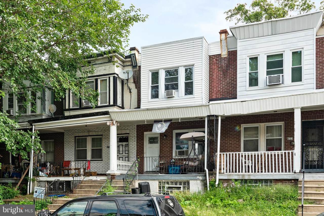 6729 Woodstock Street - Photo 1