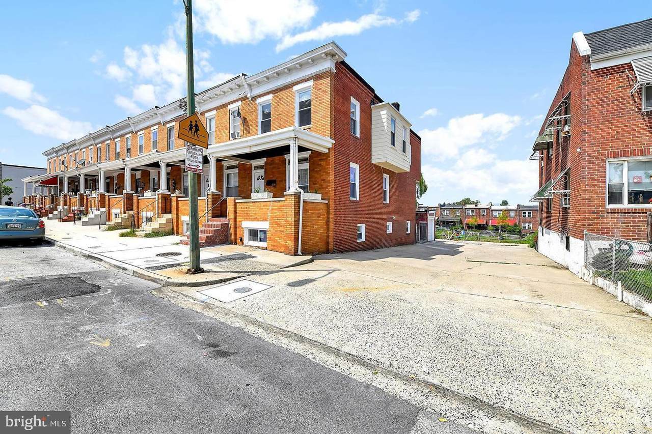 2718 Oliver Street - Photo 1