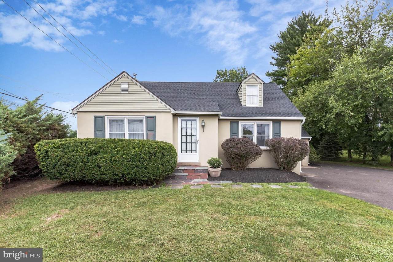1009 Hatboro Road - Photo 1