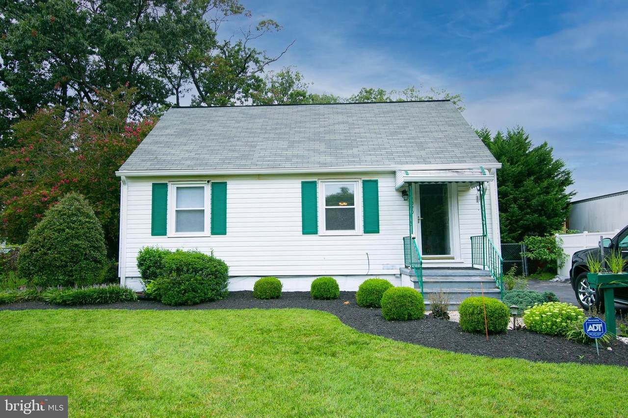 1020 Stewart Lane - Photo 1