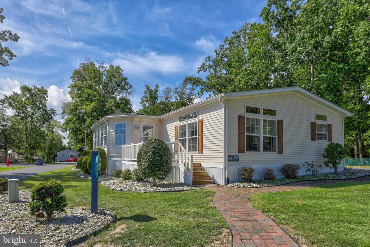 34506 Oak Lane - Photo 1