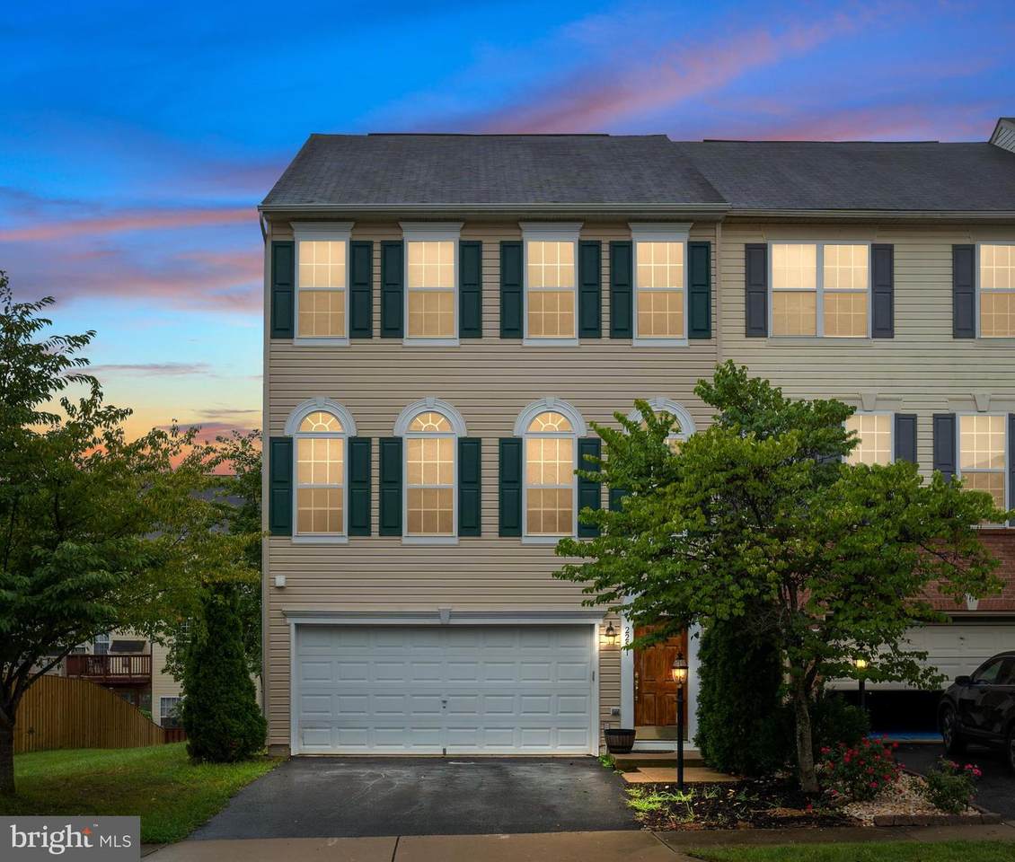 2251 Henry Watts Loop - Photo 1