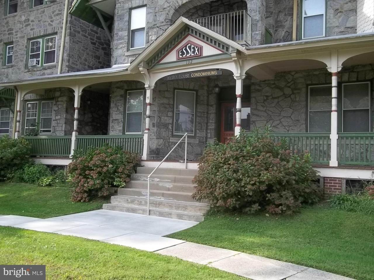 192 Lansdowne Avenue - Photo 1