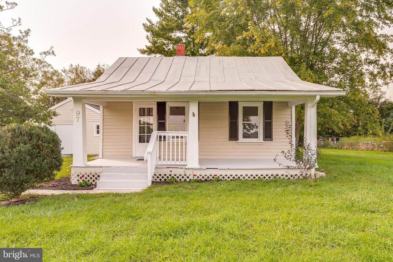 97 Comet Lane - Photo 1