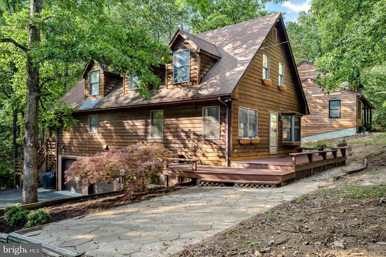 322 Overlook Drive - Photo 1