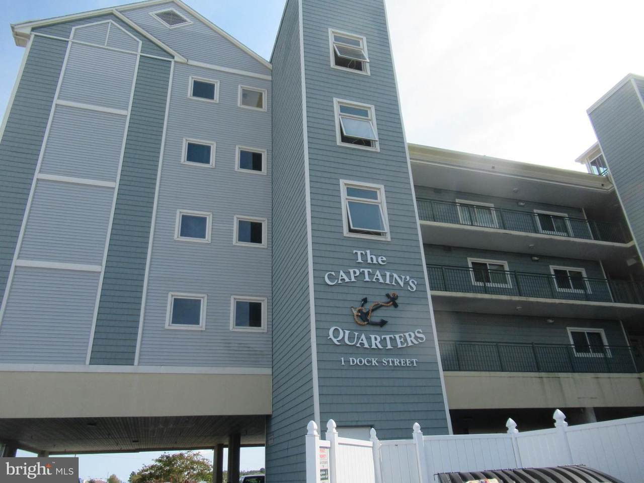 1 Dock Street - Photo 1