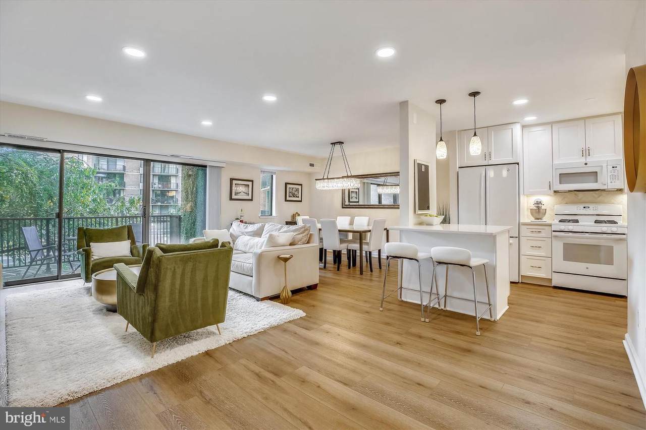 110 Monroe Street - Photo 1
