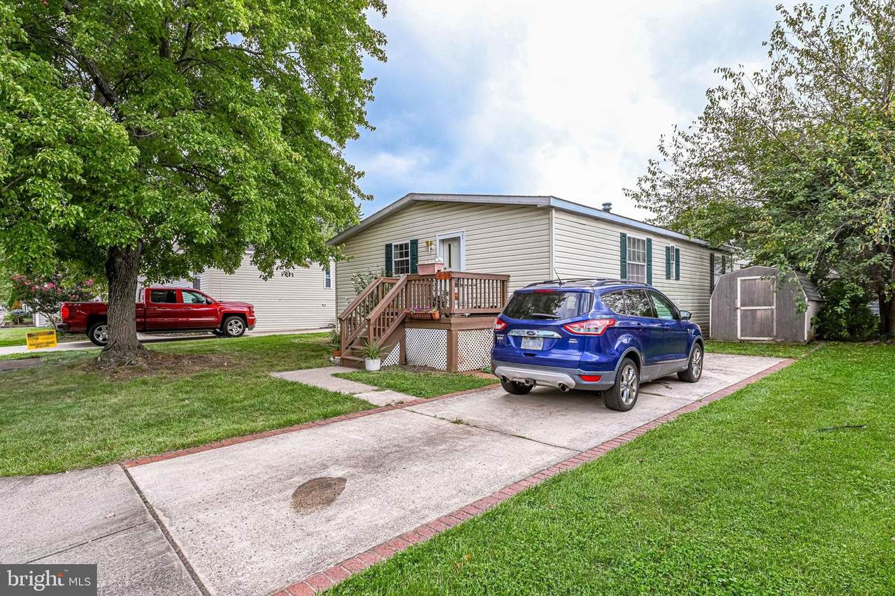 14729 Pan Am Avenue - Photo 1