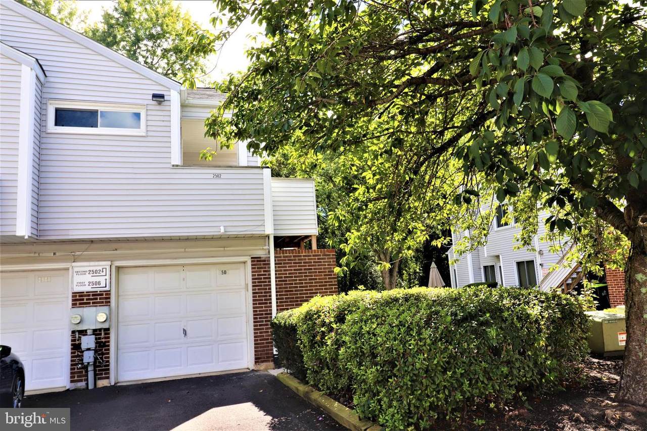 2502 Creekside Drive - Photo 1