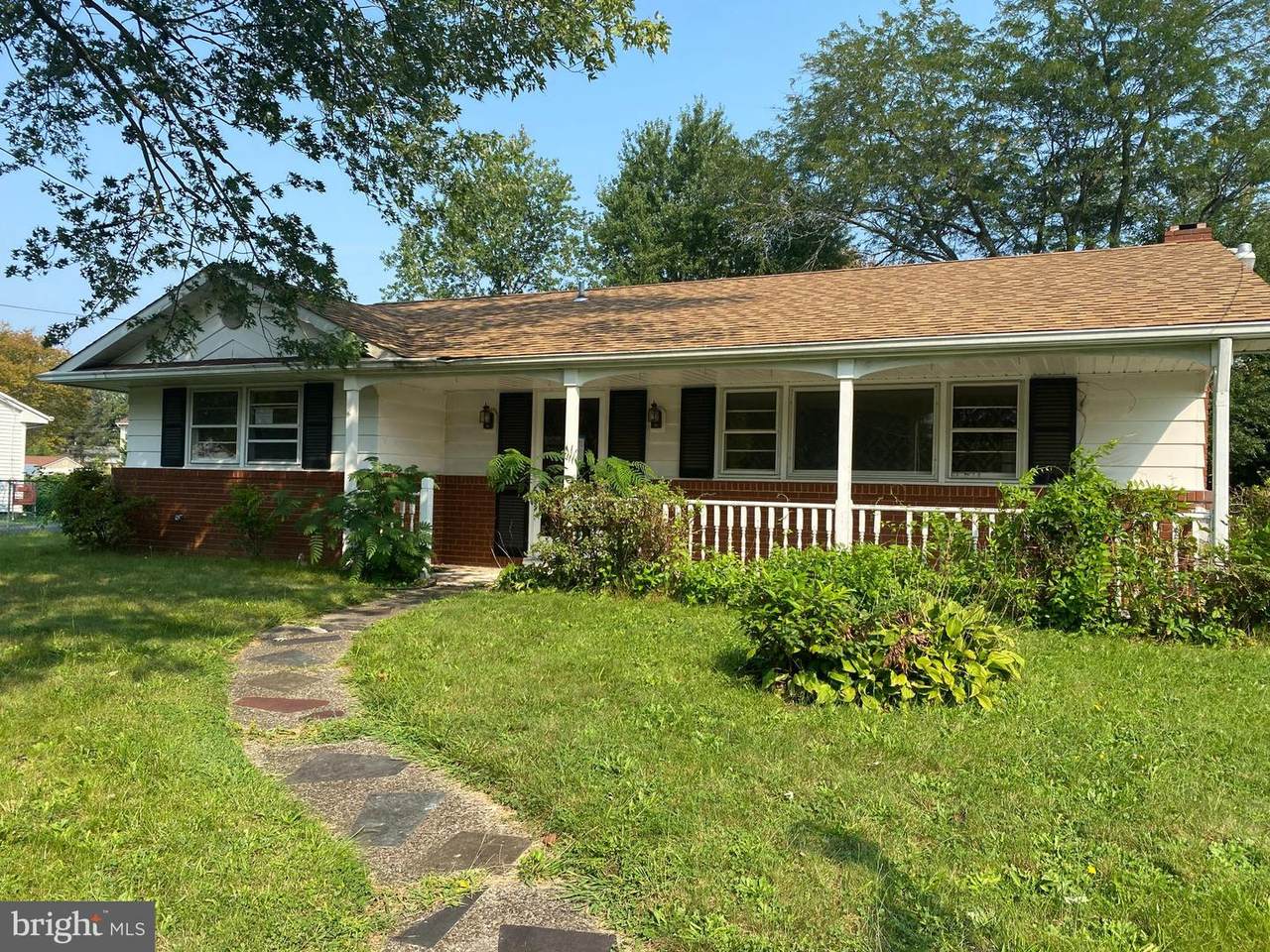 108 Summit Avenue - Photo 1