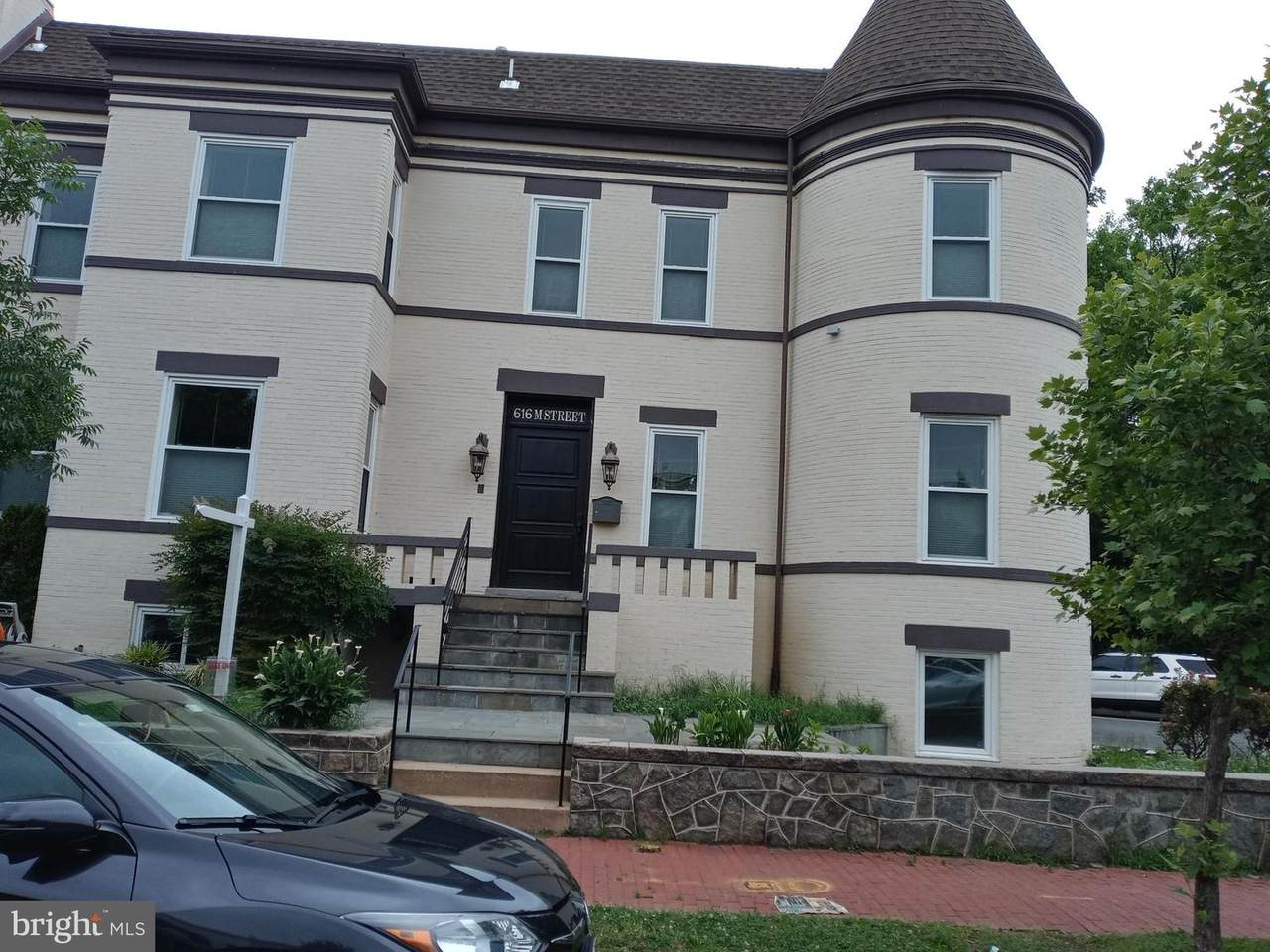 616 M Street - Photo 1