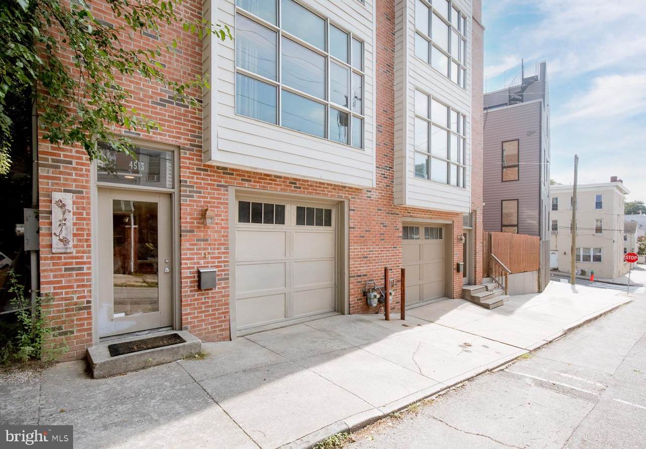 4513 Silverwood Street - Photo 1