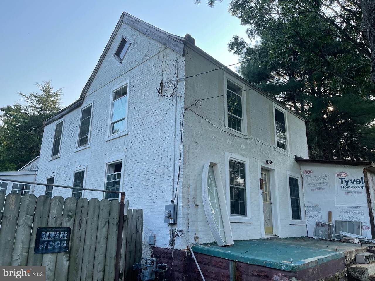 245 Strawberry Avenue - Photo 1