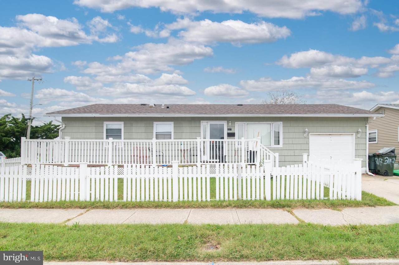 2117 Murray - Photo 1