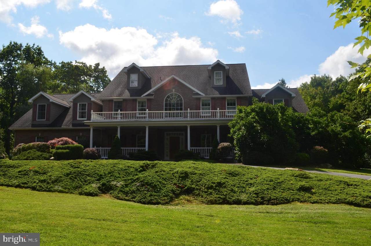 275 Wedgewood Drive - Photo 1