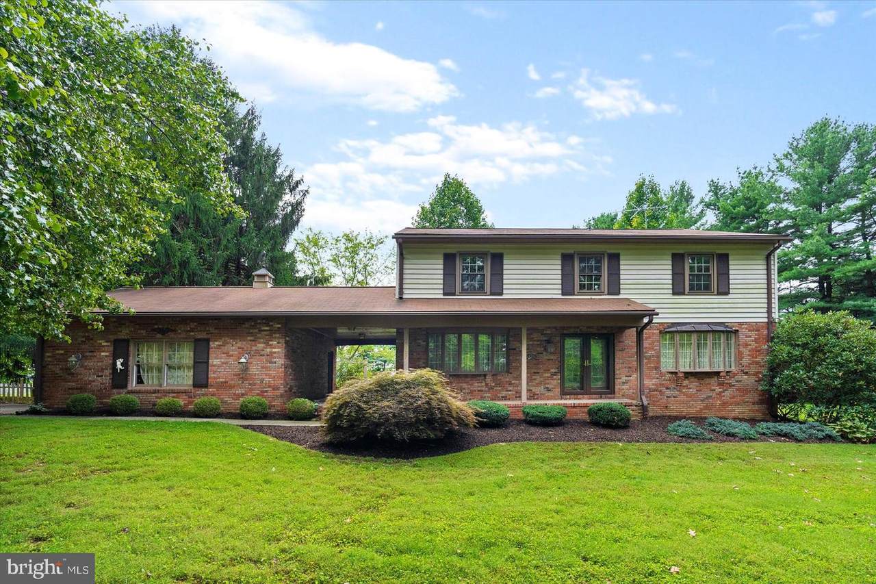727 Muller Road - Photo 1