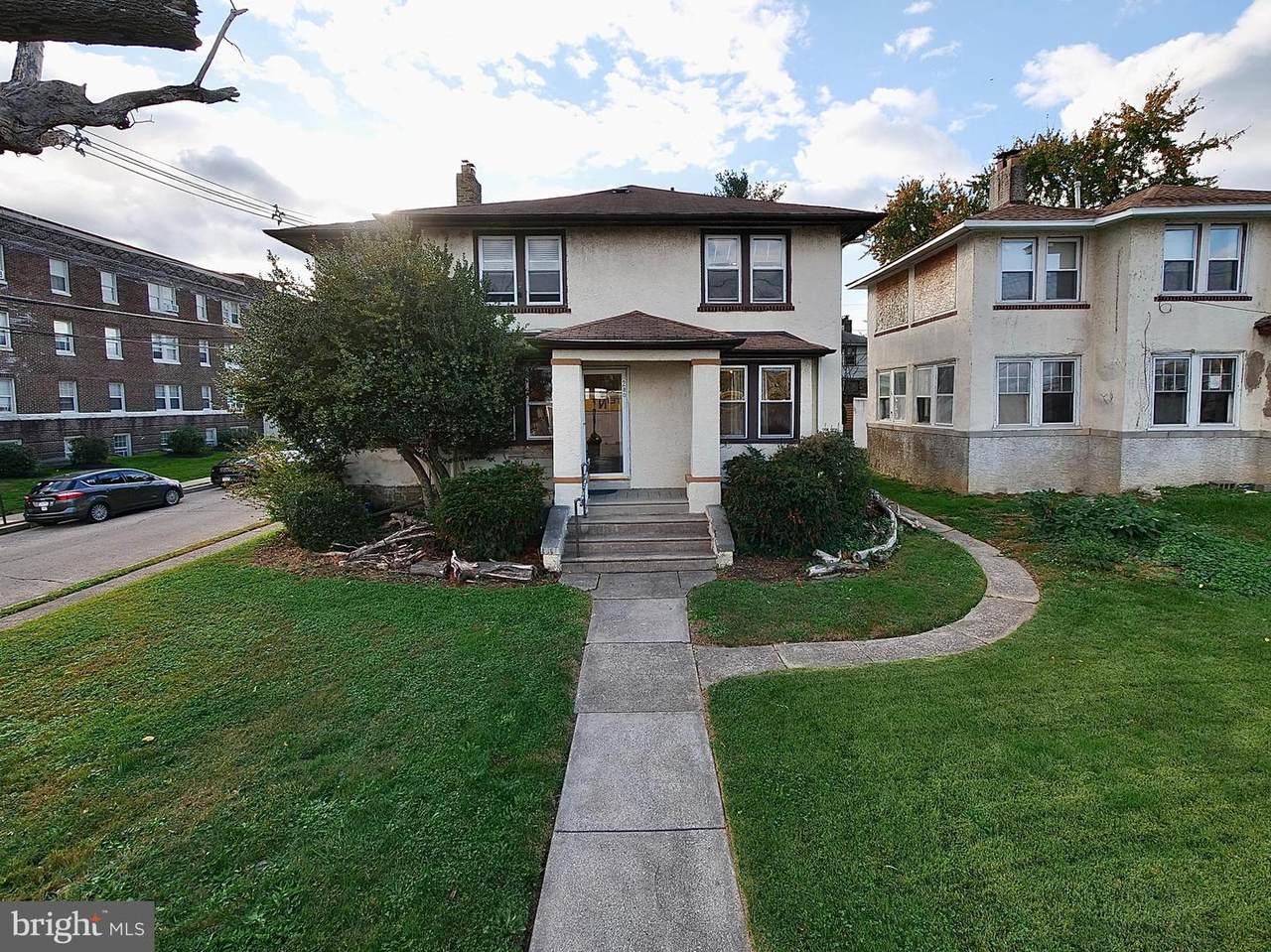 280 Wycombe Avenue - Photo 1