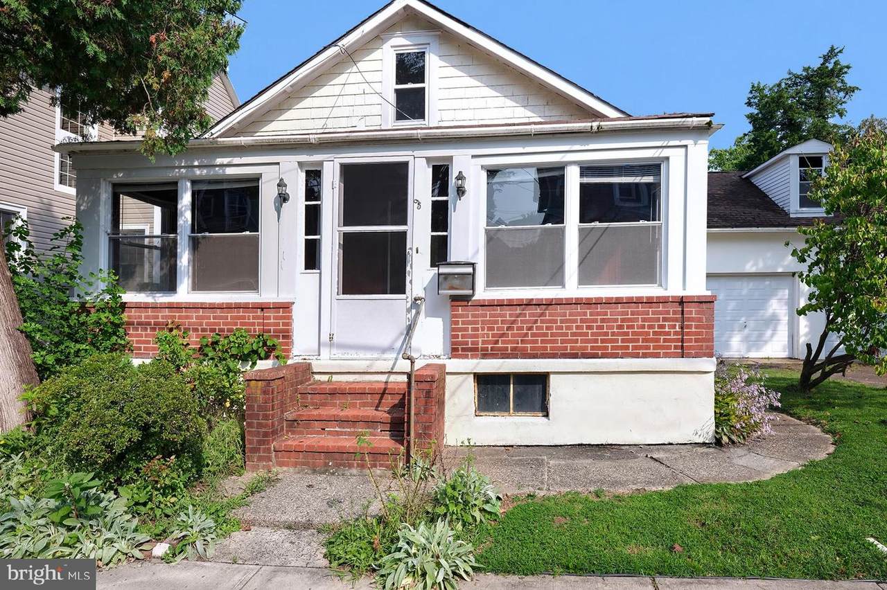 93-95 Leigh Avenue - Photo 1
