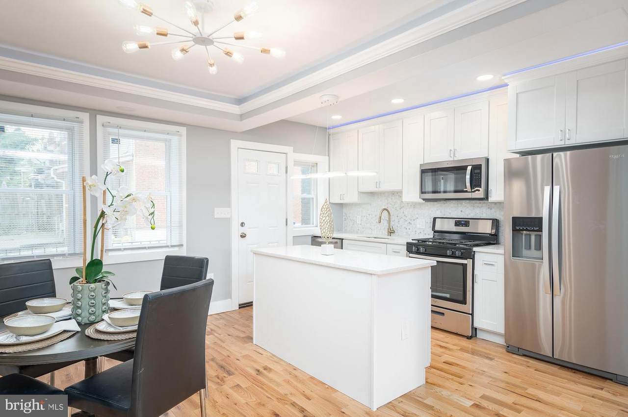 2420 Shirley Avenue - Photo 1