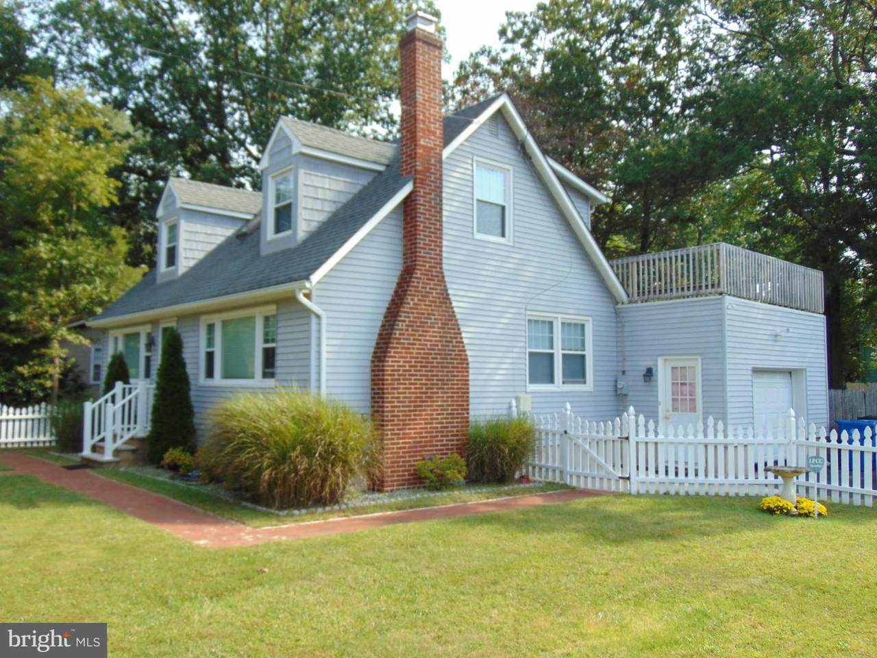 233 Taunton Boulevard - Photo 1