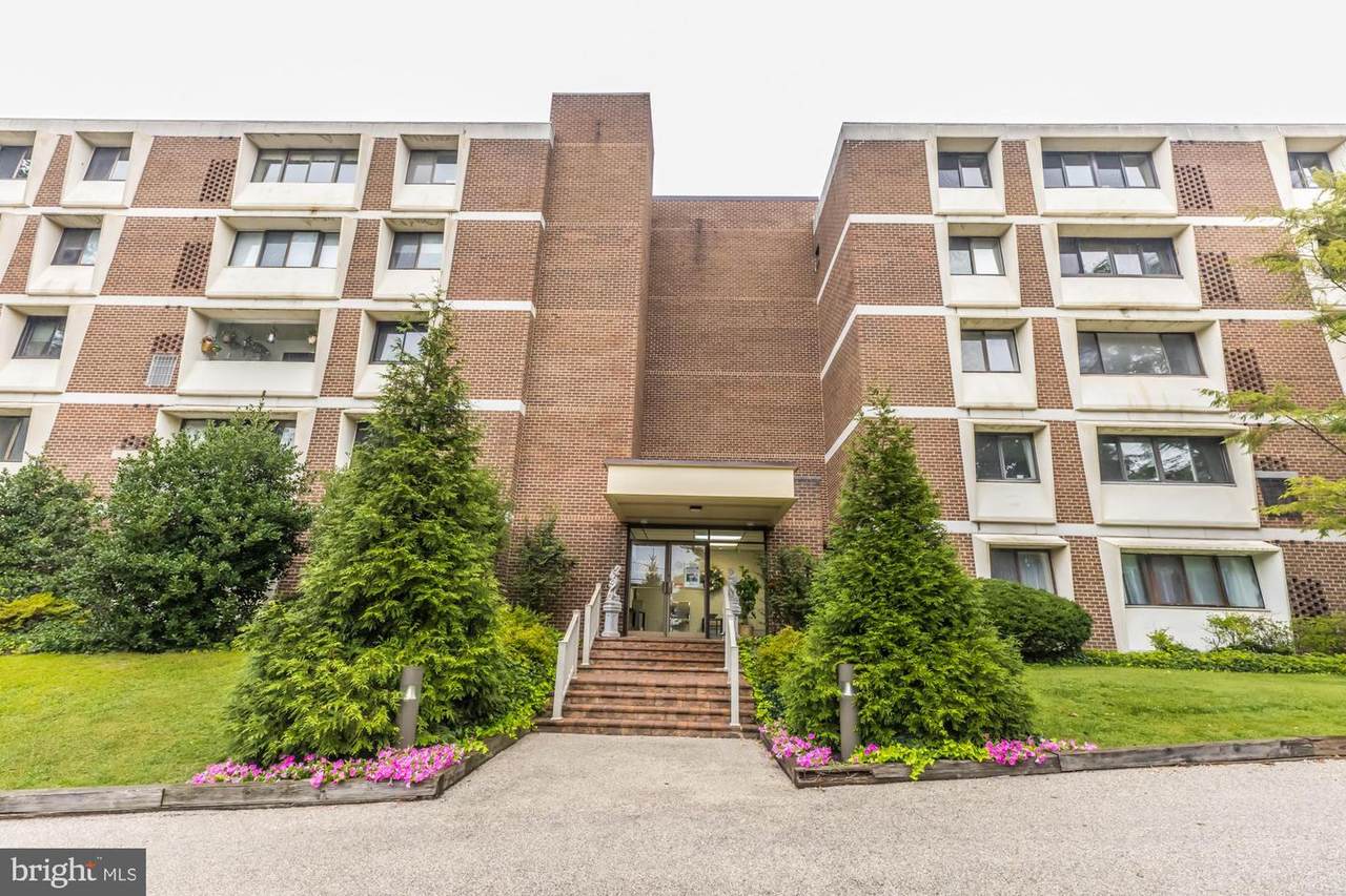 103 Montgomery Avenue - Photo 1
