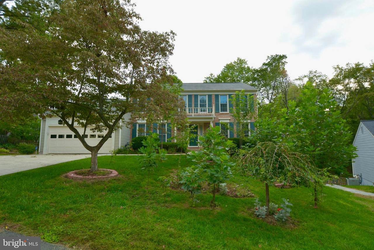 10711 Oakenshaw Court - Photo 1