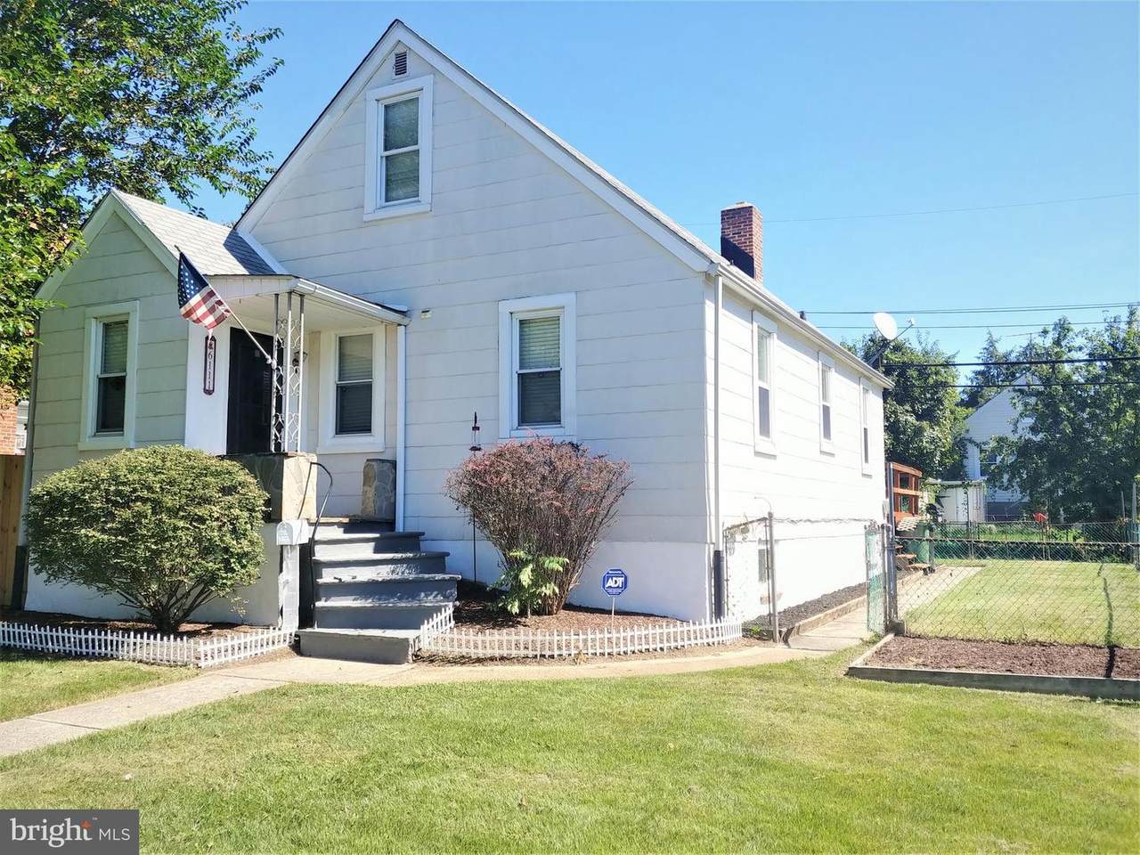 6111 Moyer Avenue - Photo 1