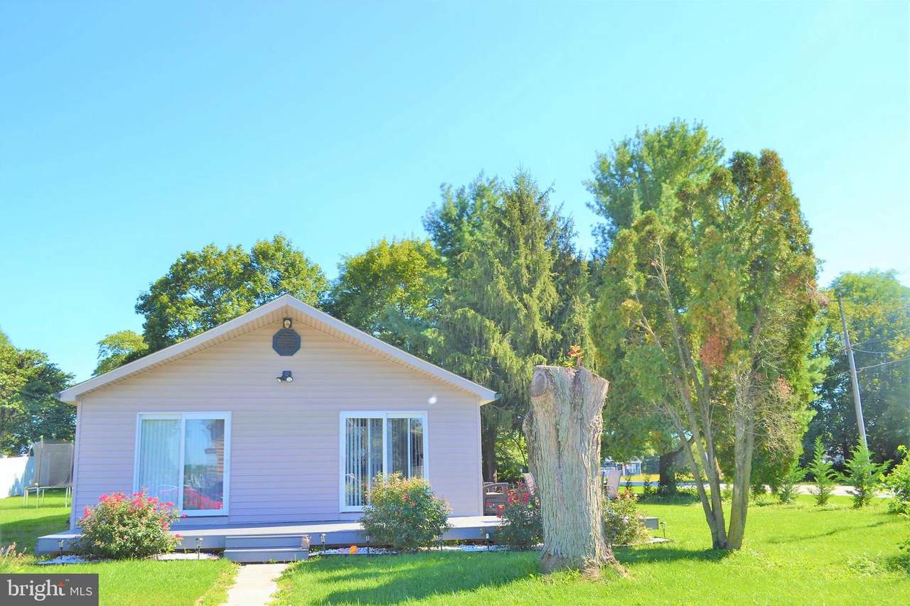 1 Locust Lane - Photo 1