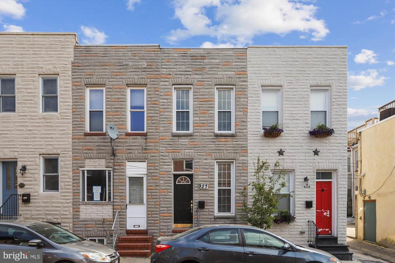 927 Decker Avenue - Photo 1