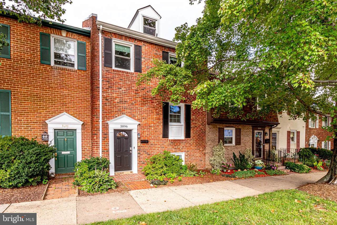3896 University Drive - Photo 1