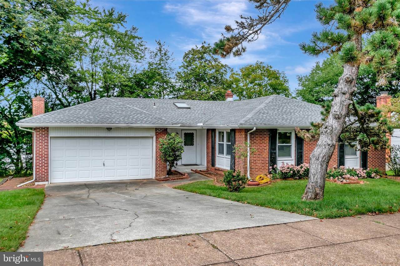 18 Holt Road - Photo 1