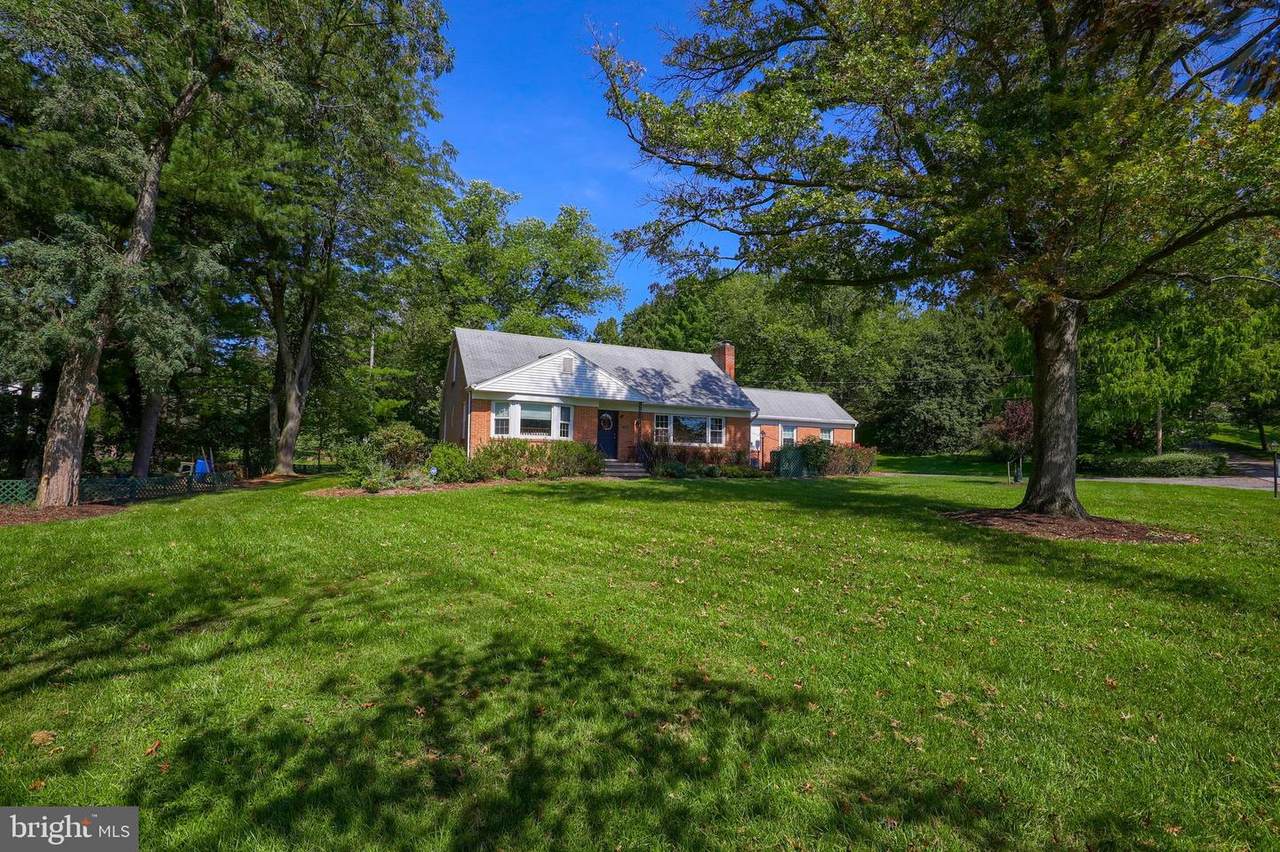 1741 Lake View Lane - Photo 1