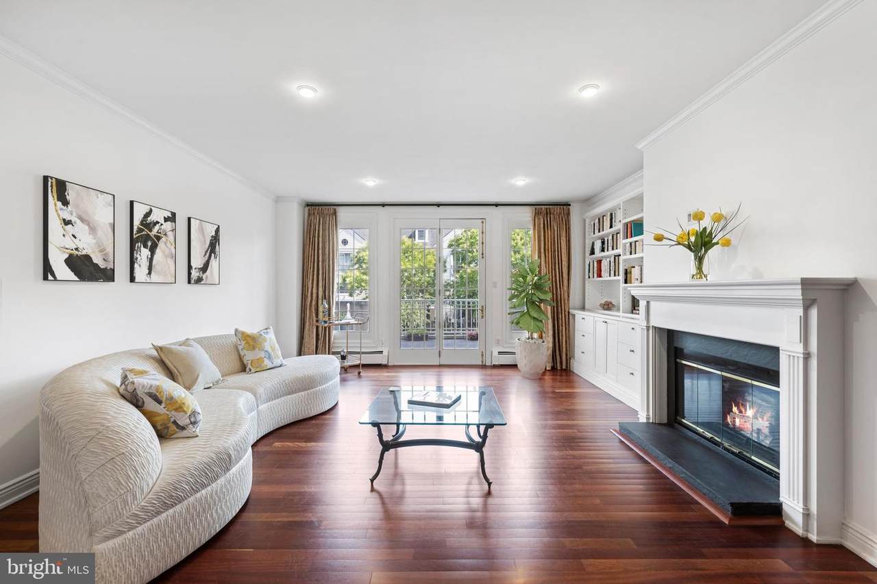 202 Shearwater Court - Photo 1