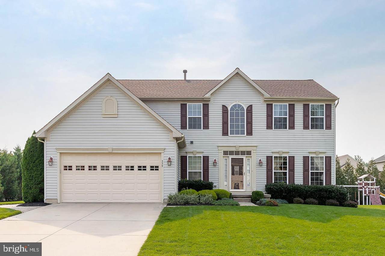 339 Crossing Drive - Photo 1