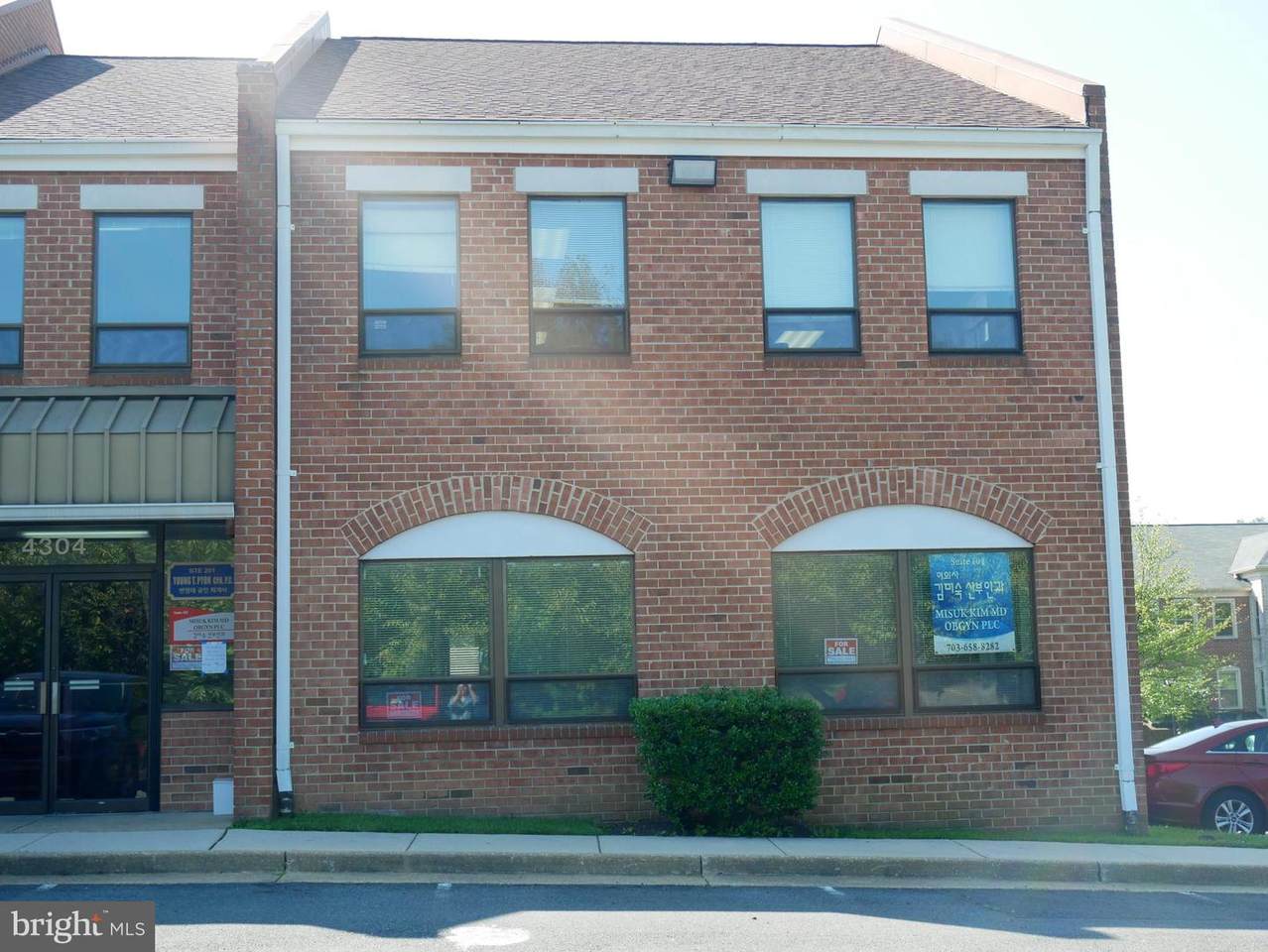 4304-A Evergreen Lane - Photo 1
