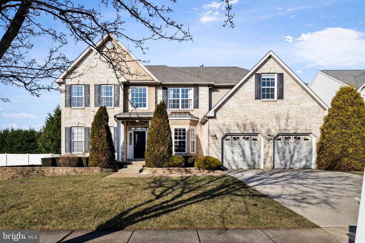 8 Valley Forge Drive - Photo 1