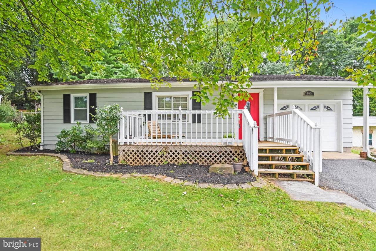 105 Bond Street - Photo 1