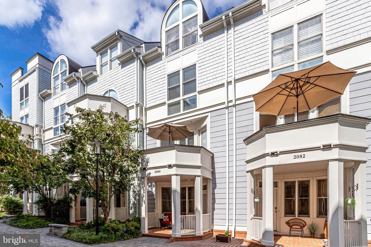 2080 Oakland Street - Photo 1