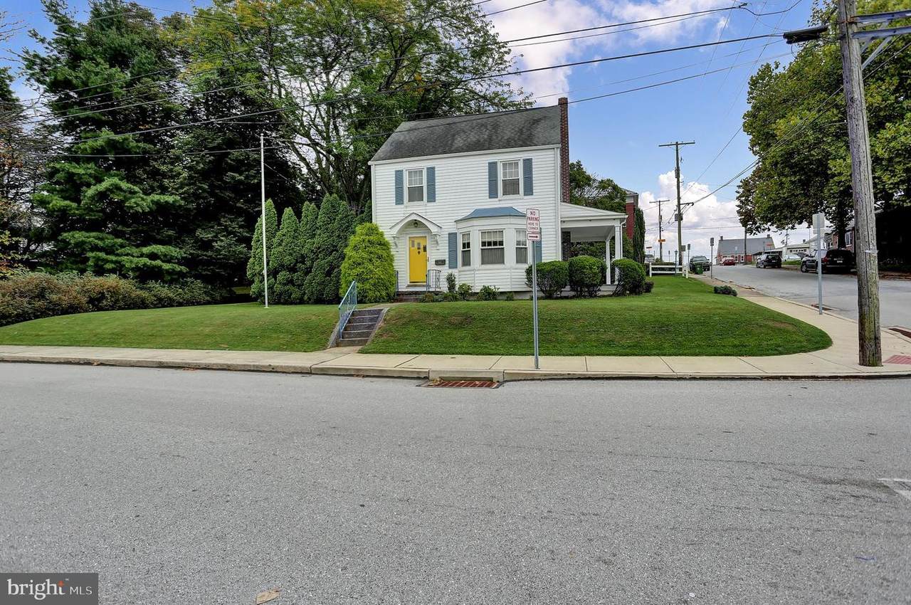 160 Gay Street - Photo 1