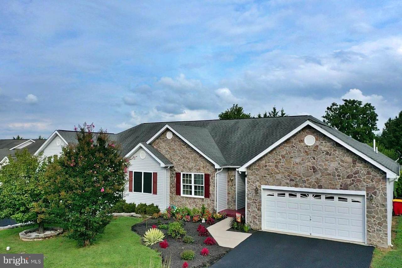 48 Peter Rabbit Drive - Photo 1